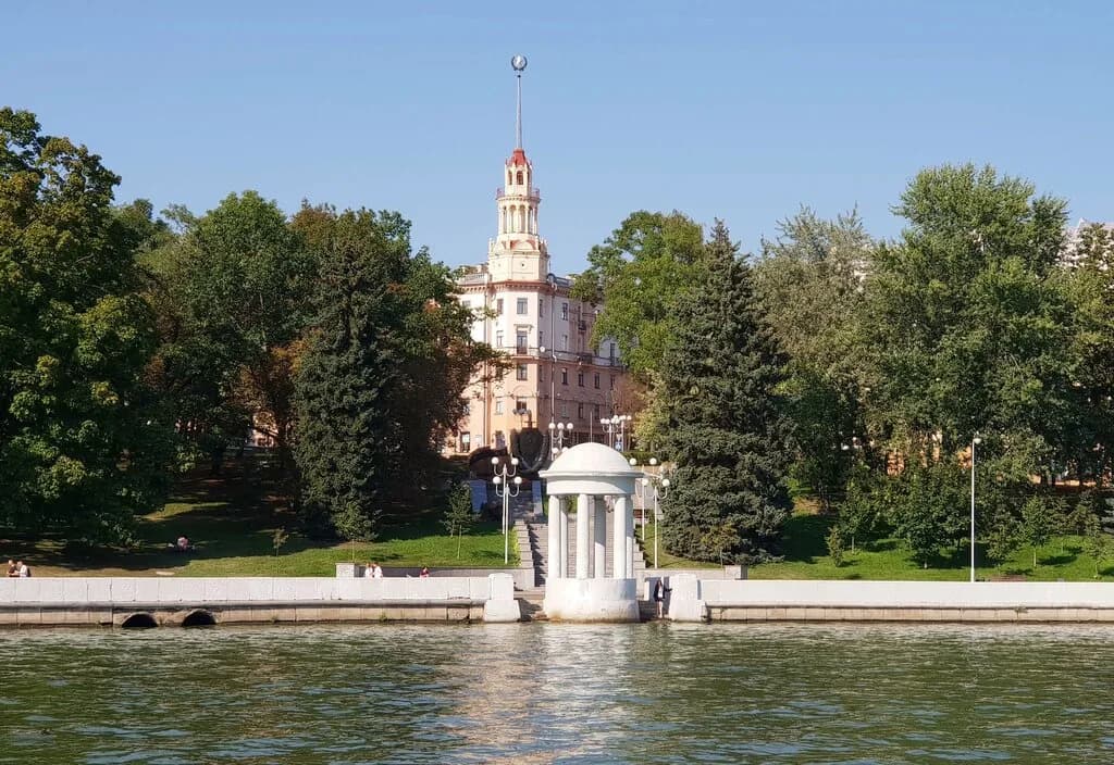 Дом под шпилем — фото 5