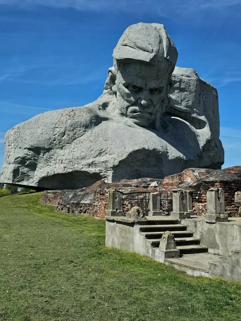 Фундамент костёла Иисуса Христа и Святого Казимира и коллегиума иезуитов