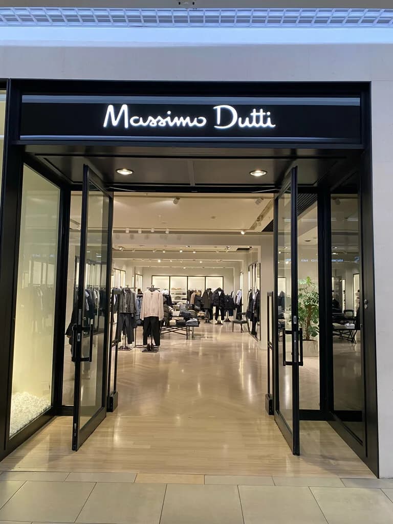 Магазин одежды «Massimo Dutti (Масимо Дути)» — фото 2
