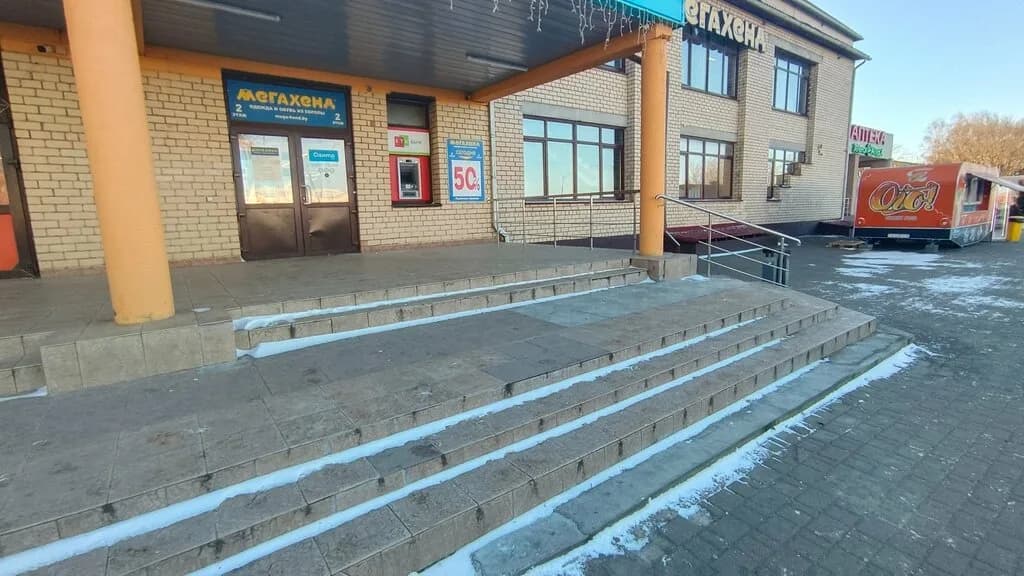 Универсам «Санта», ул. Брикета 2 — фото 5
