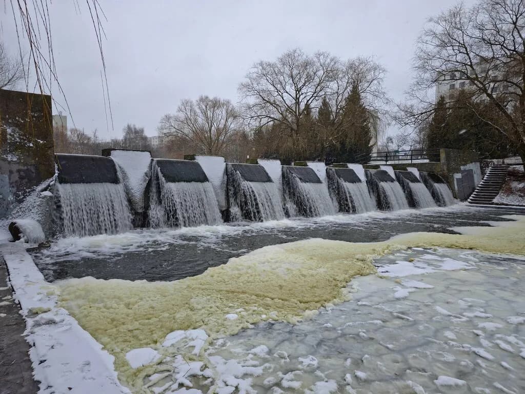 Искусственный водопад — фото 5