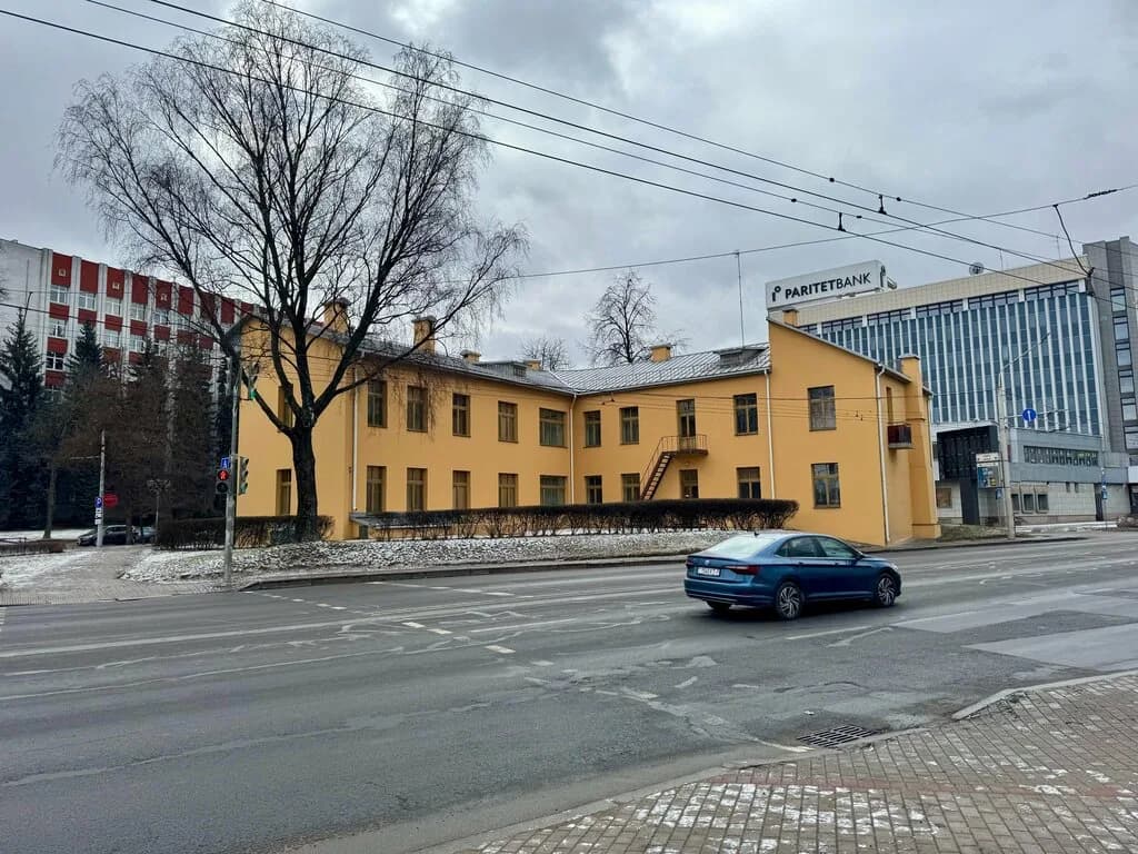 Бывшая рабочая поликлиника
