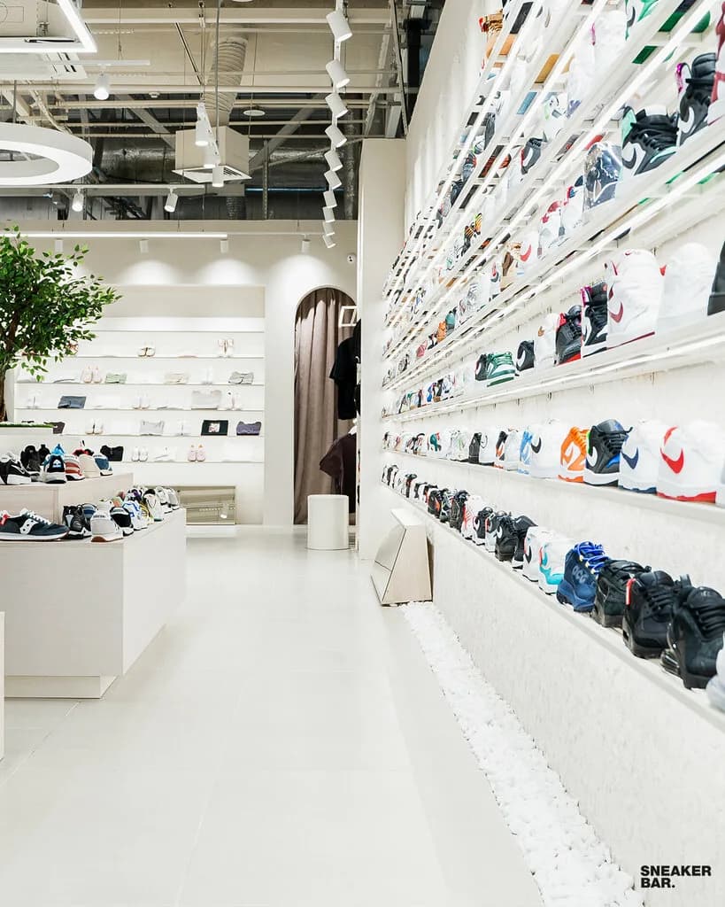 Sneaker Bar