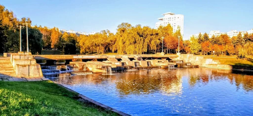 Искусственный водопад