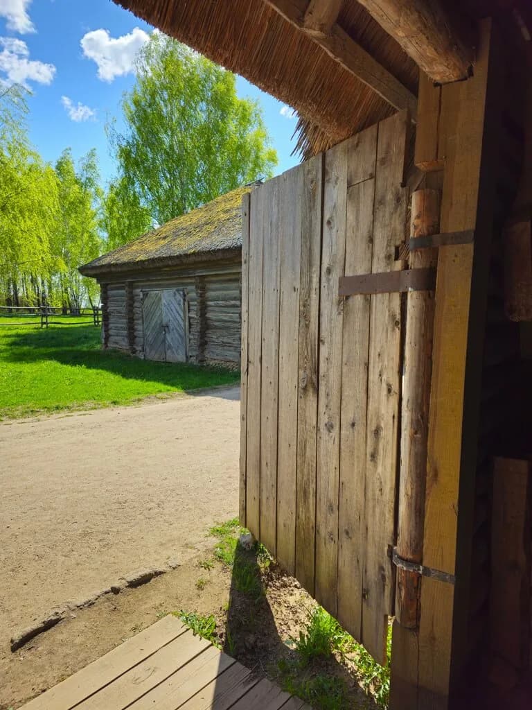Амбар