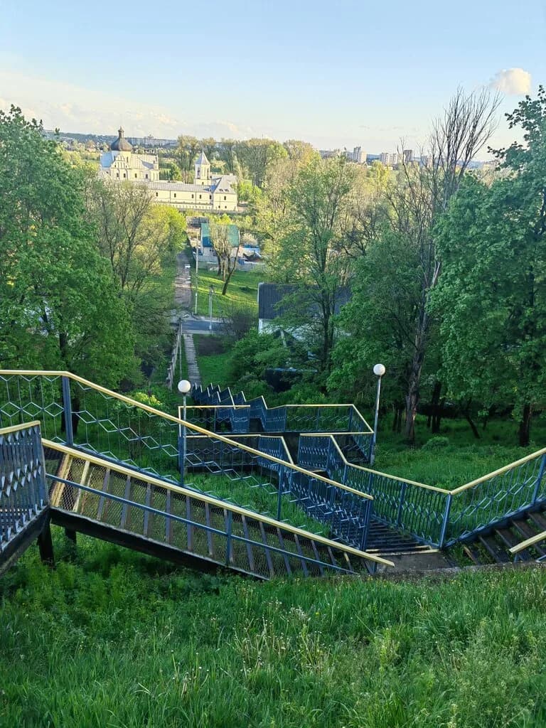 Пешеходный спуск
