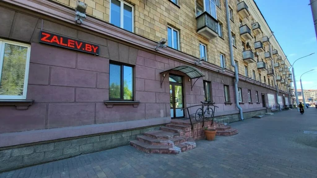 Магазин оригинальной обуви и одежды «Clans (Кланс)» — фото 2