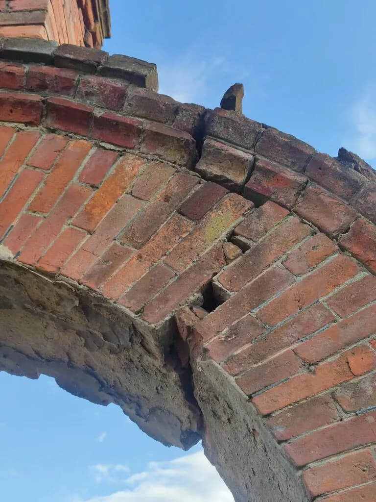 Ворота Покровской церкви — фото 3