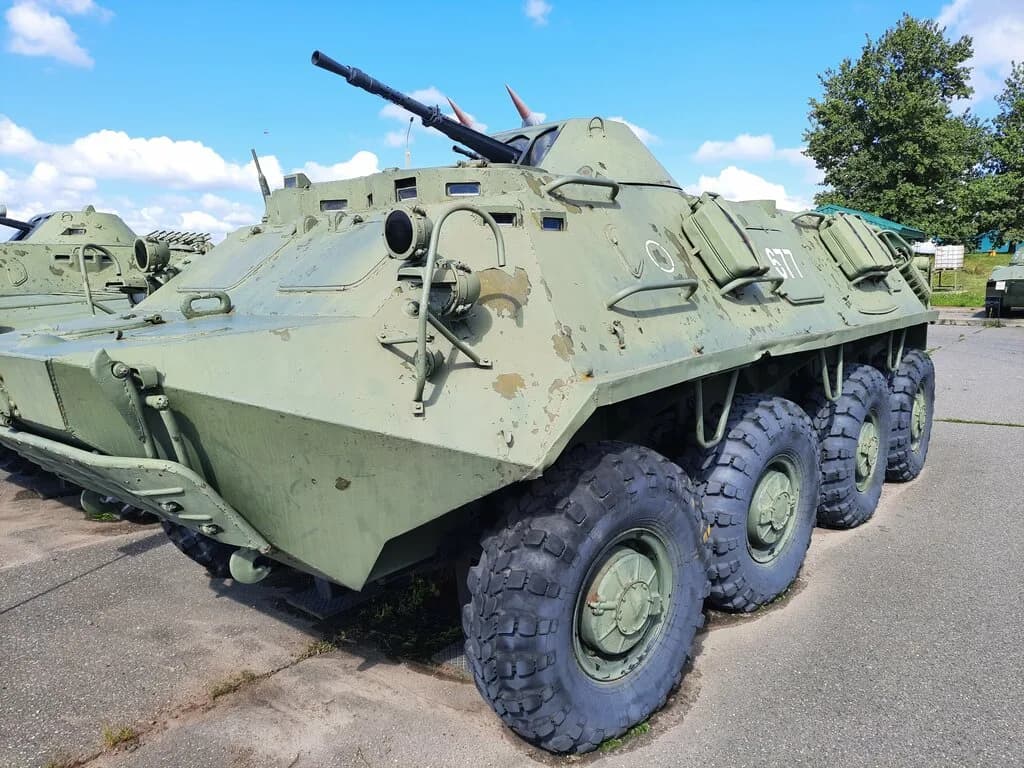 Бронетранспортёр-60