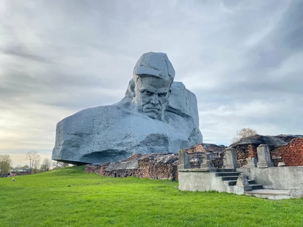 Мемориальный комплекс Брестская крепость