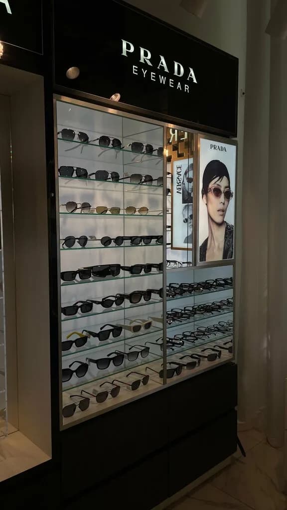 Ray-Ban