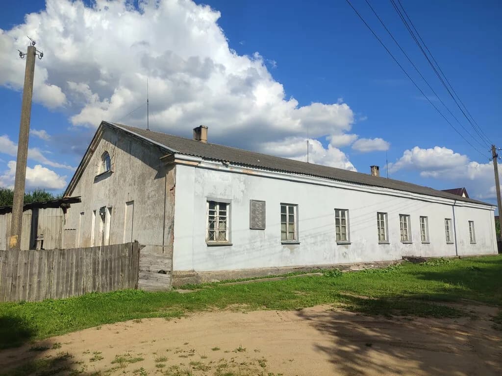 Хозяйственная постройка бывшей усадьбы Янушкевичей