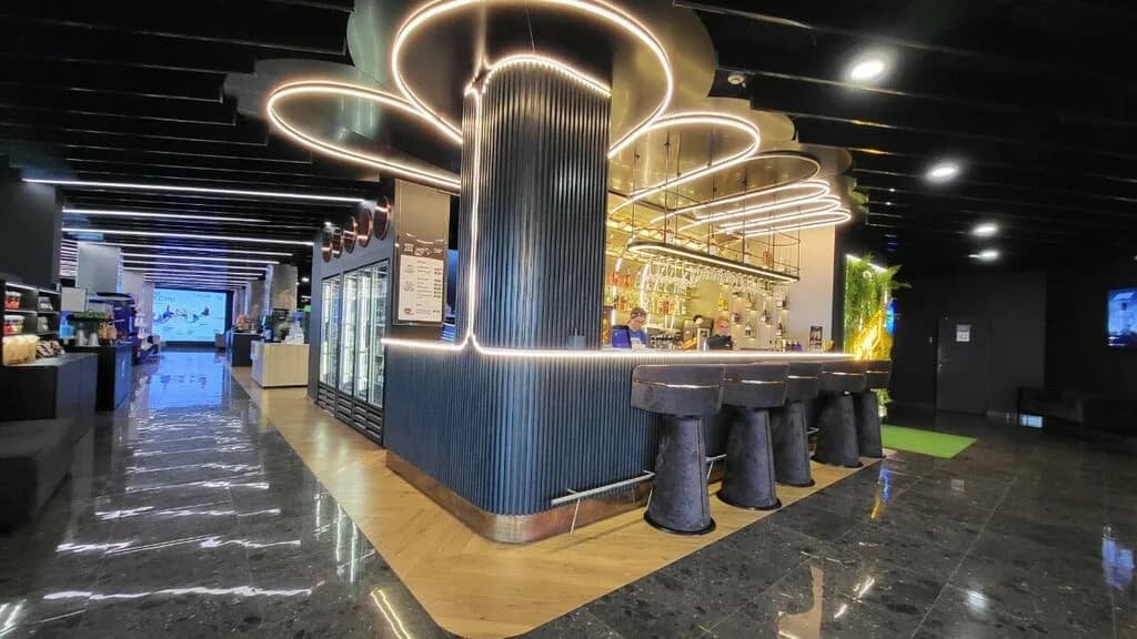 Cinema Bar