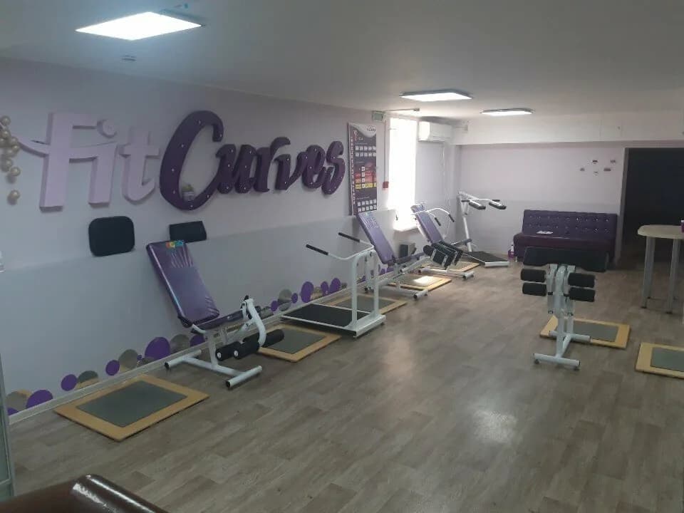 Фитнес-клуб для женщин «FitCurves (ФитКёрвс)»