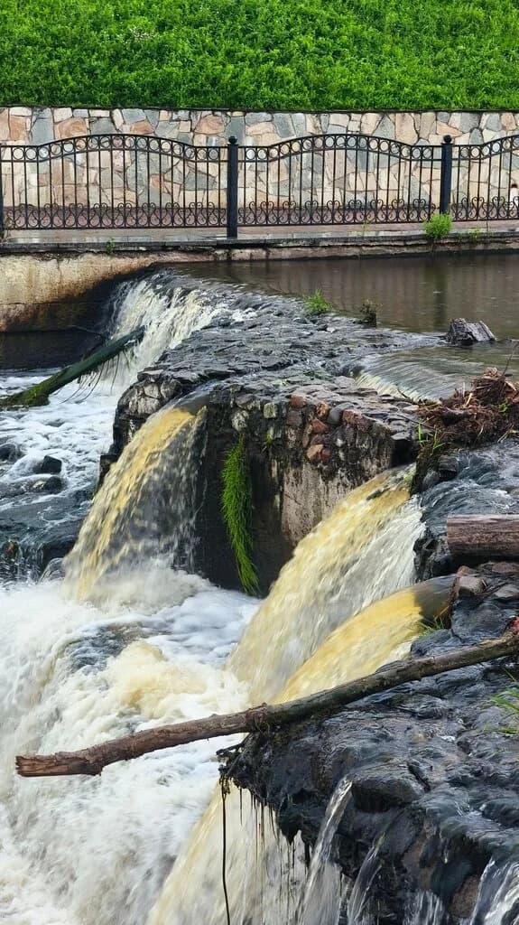 Искусственный водопад — фото 4