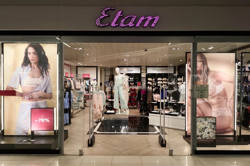 Etam
