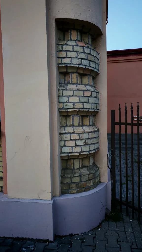 Историческое здание суда Брестского района — фото 3