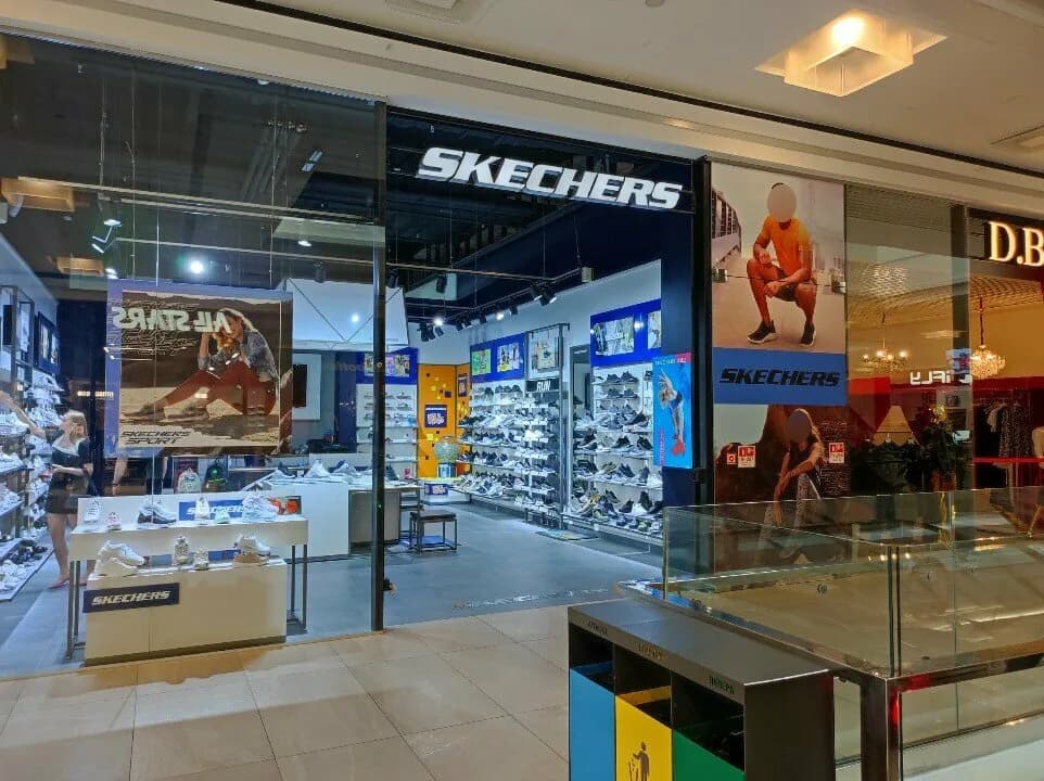 Skechers