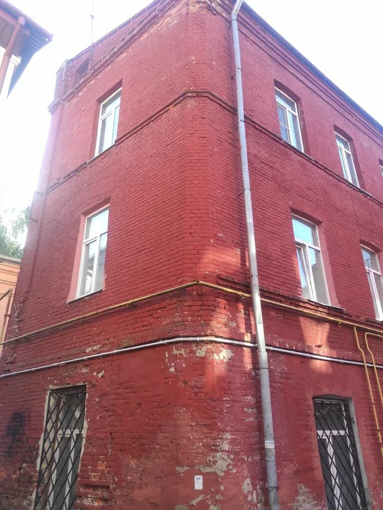Красный дворик — фото 3