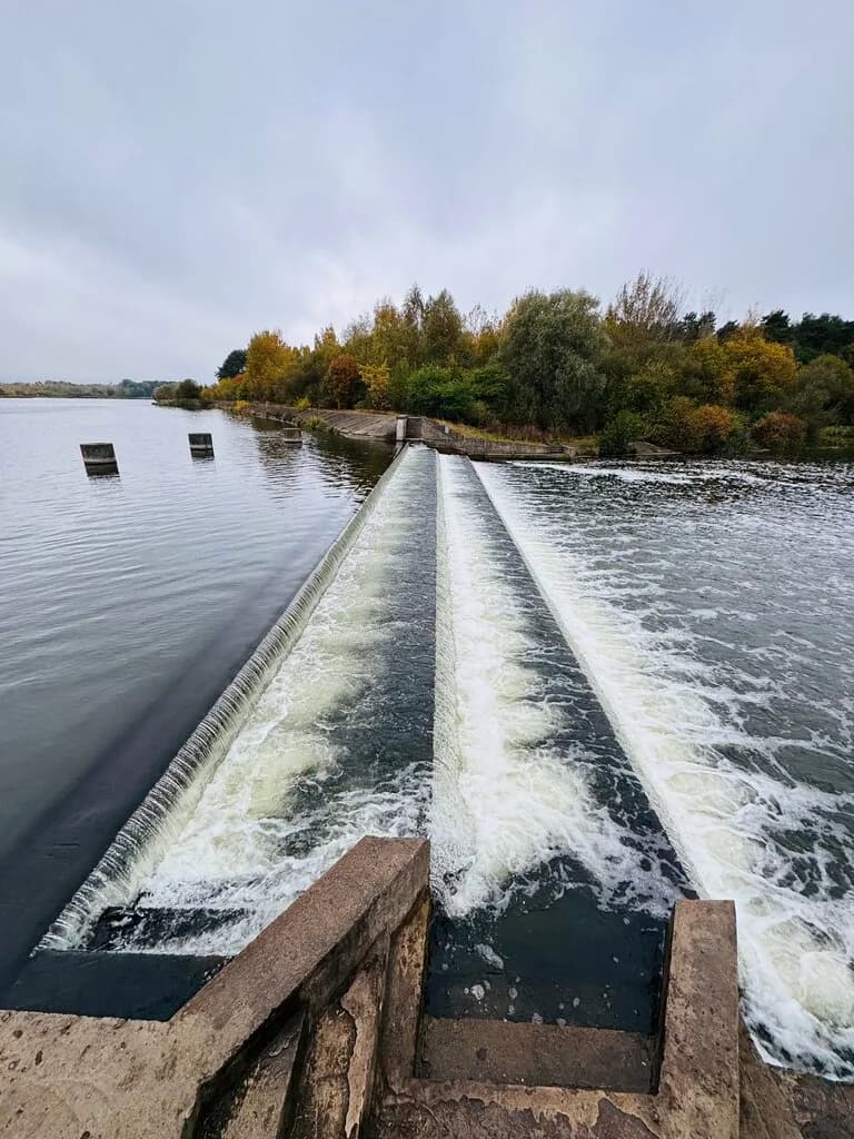 Водосброс