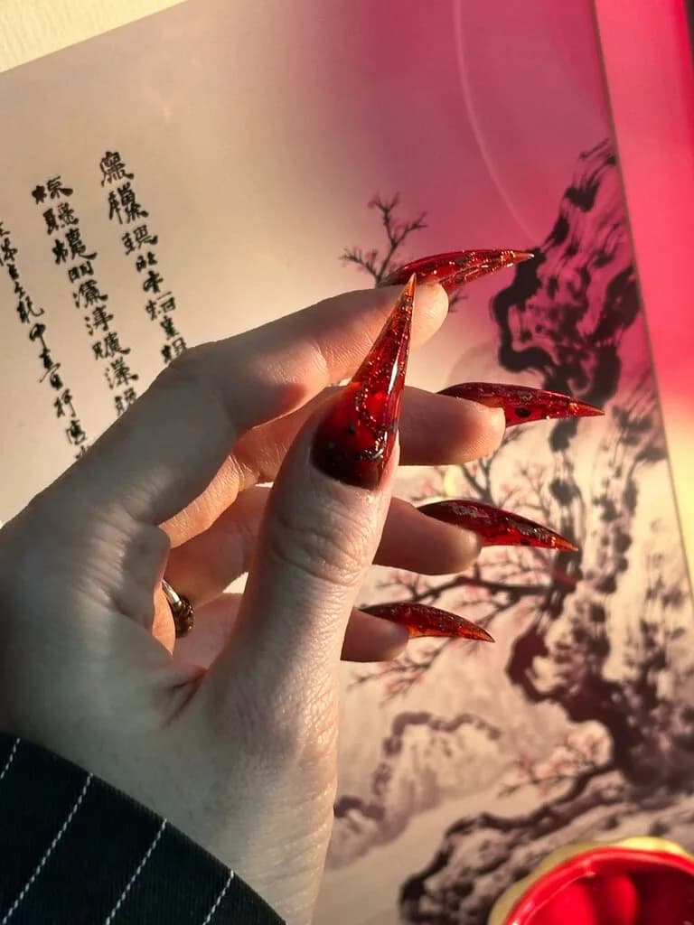 Neajulz nails