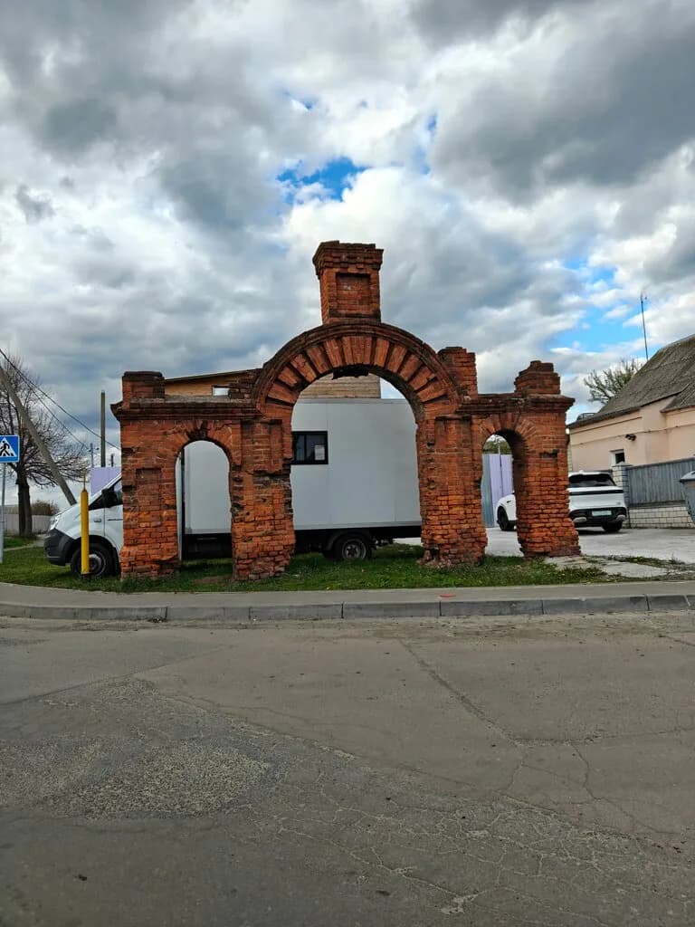 Ворота Покровской церкви — фото 2