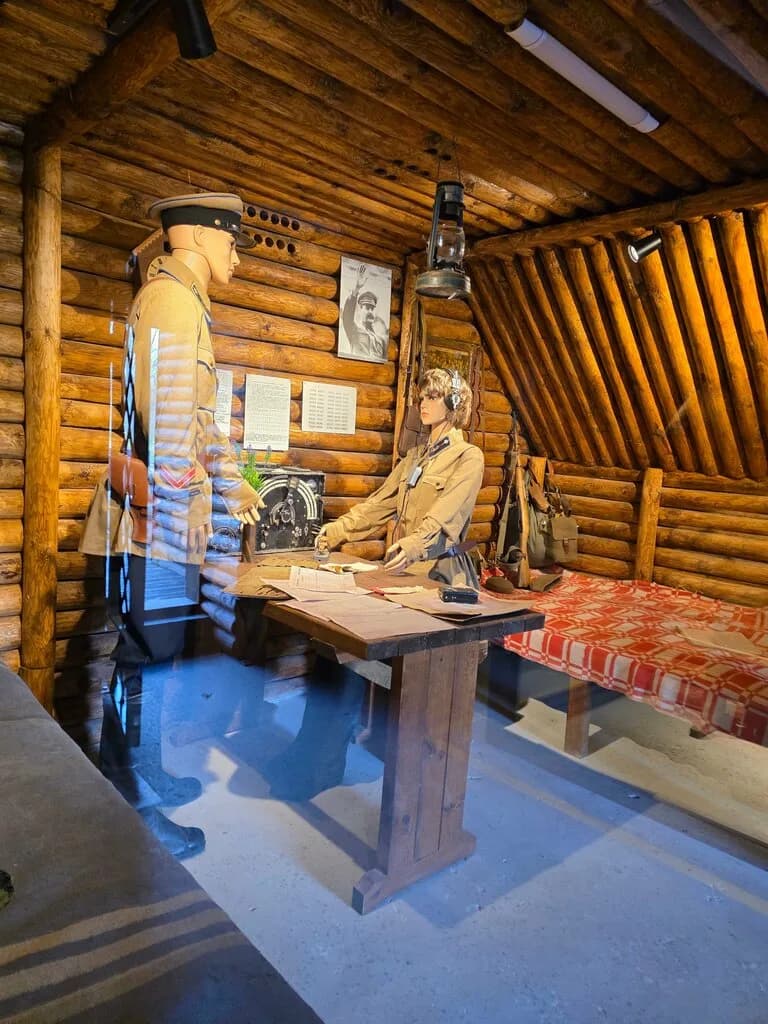 Землянка связиста — фото 4