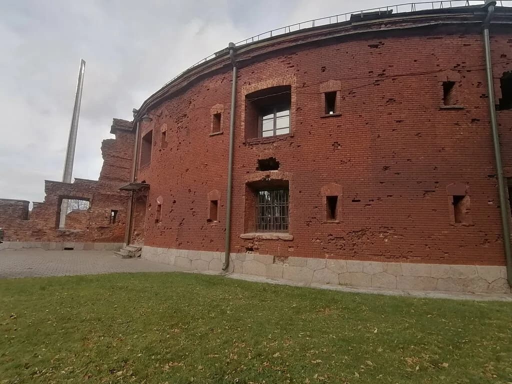 Кольцевая казарма — фото 5