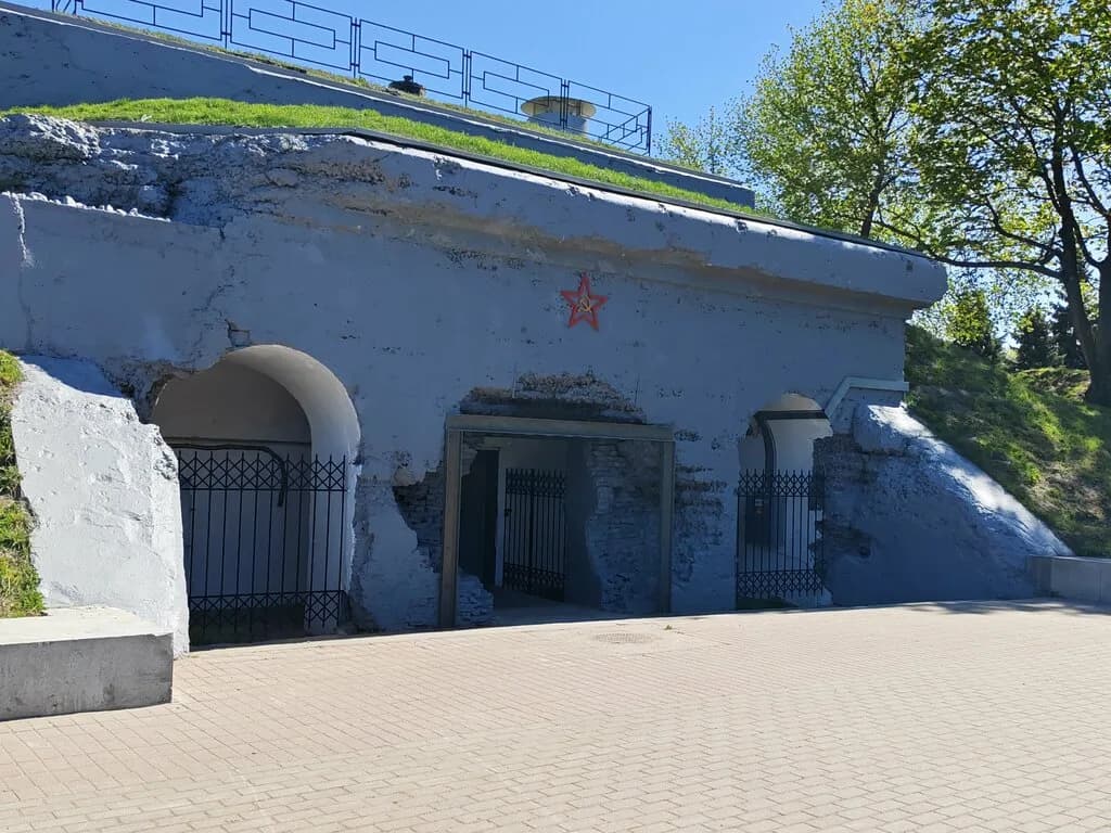 Главный вход Звезда — фото 6