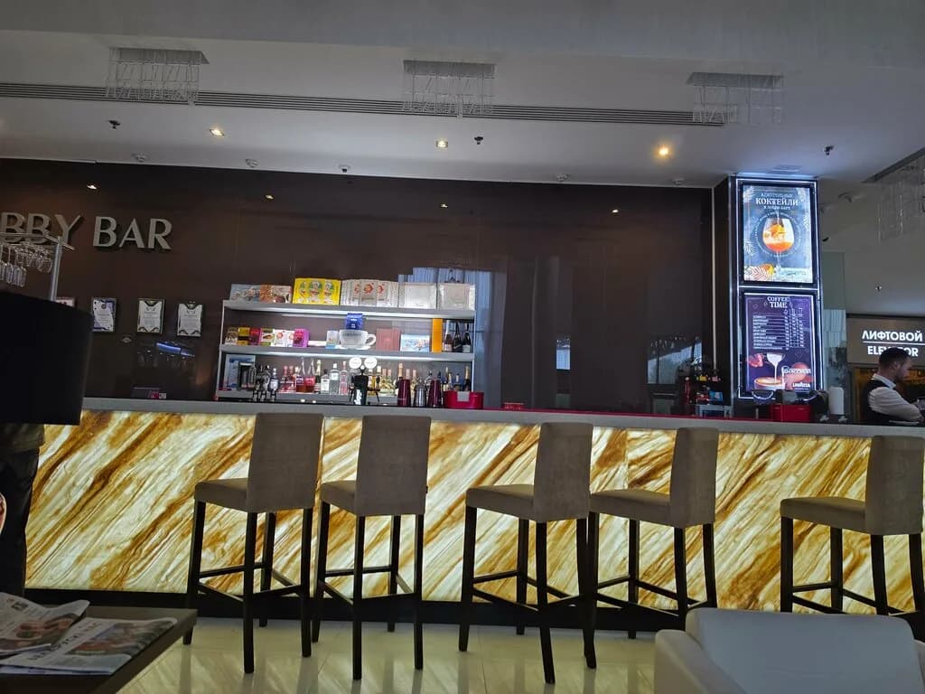 Lobby bar