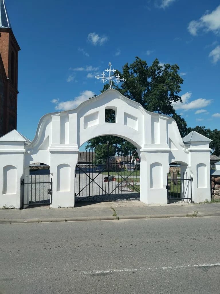 Костёл святого Симеона и Тадеуша — фото 4