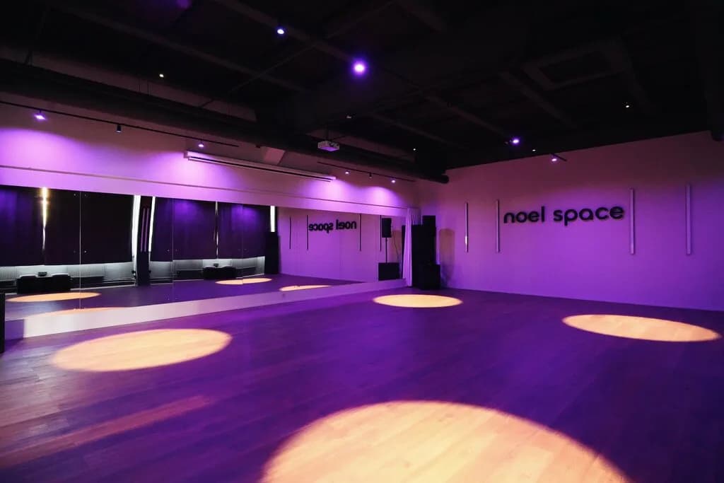 Noel space