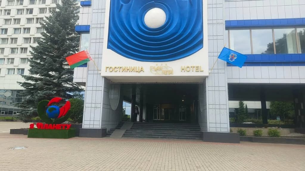 Массажист Антон Мишук — фото 2