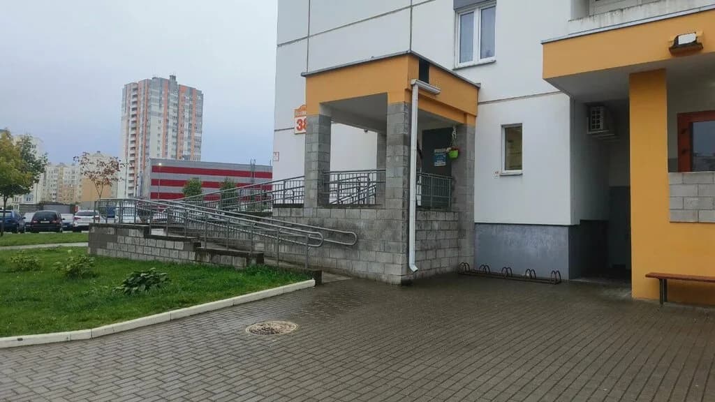 Академики