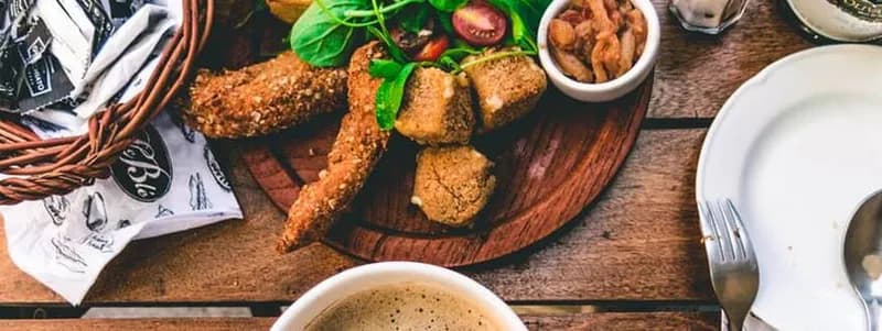 Бранчи в Royal Oak Pub. Каждой девушке − подарок!