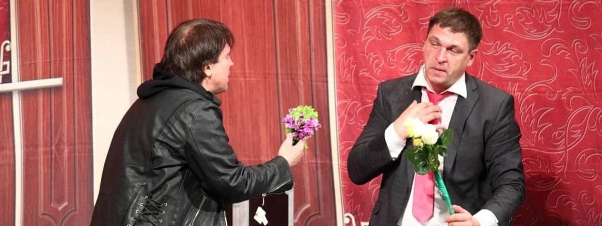 На сцене КЗ «Минск» покажут спектакль «Двое в лифте, не считая текилы»