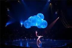 Полиция Петербурга разогнала шествие артистов Cirque du Soleil
