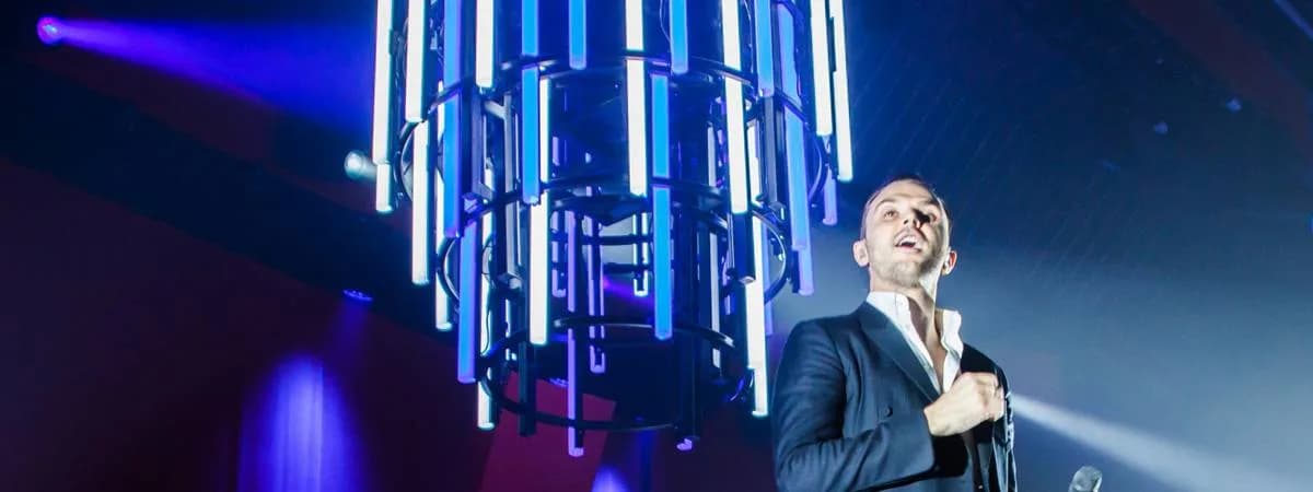 Hurts устроили в Минске концерт-спектакль: репортаж