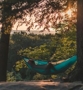 Длинные каникулы и минимум отработок: как белорусы будут отдыхать в 2026-м