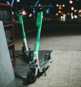 Минск прощается с электросамокатами до весны