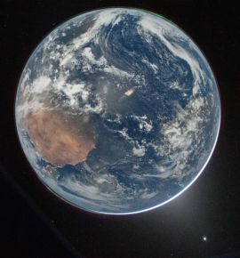 Земля одним кадром: астронавты NASA показали новый &ldquo;Голубой шарик&rdquo; спустя 54 года