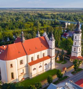 Барановичи вместо Несвижа: какие белорусские города неожиданно обошли туристические хиты по бронированиям жилья