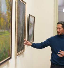 Искусство без границ: на выставке в Могилеве объединили художников из шести стран