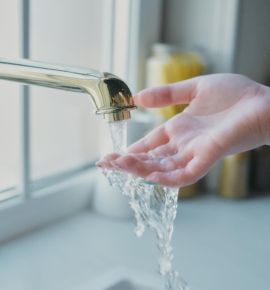 Сезон тазиков открыт: график отключений горячей воды в Минске в мае